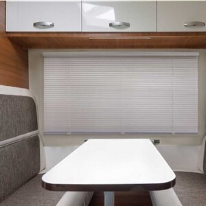 PLATINUM_RV_1_CORDLESS_MINI_BLINDS_2